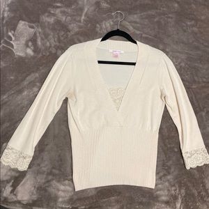 Nine West - 3/4 Sleeve form fitting sweater